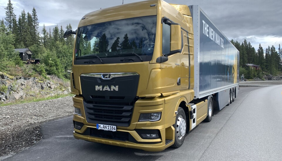 I NORGE: MAN-fabrikken har tatt turen til Norge med den nye MAN TGX 18.510. Den bilen, men med tre eller fire akslinger forventer MAN fortsatt skal være deres bestselger.