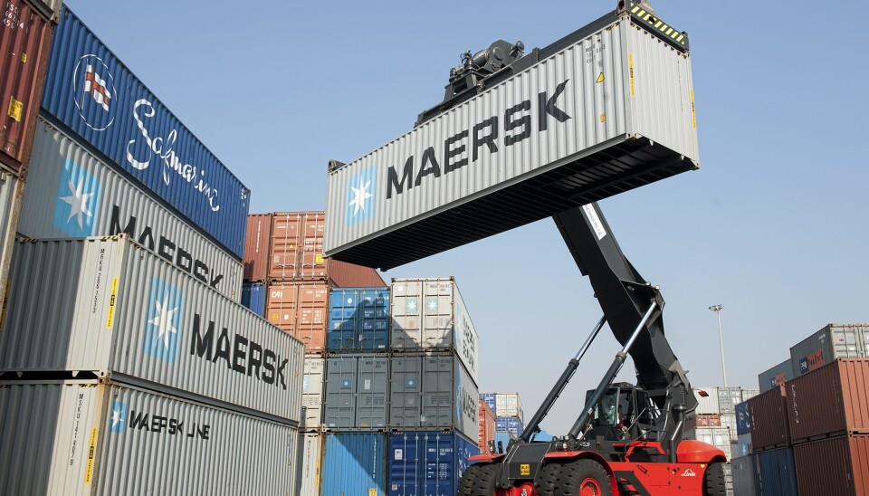 Den danske shippingkjempen A.P. Møller-Mærsk har kjøpt KGH Customs Services for 2,6 milliarder svenske kroner.