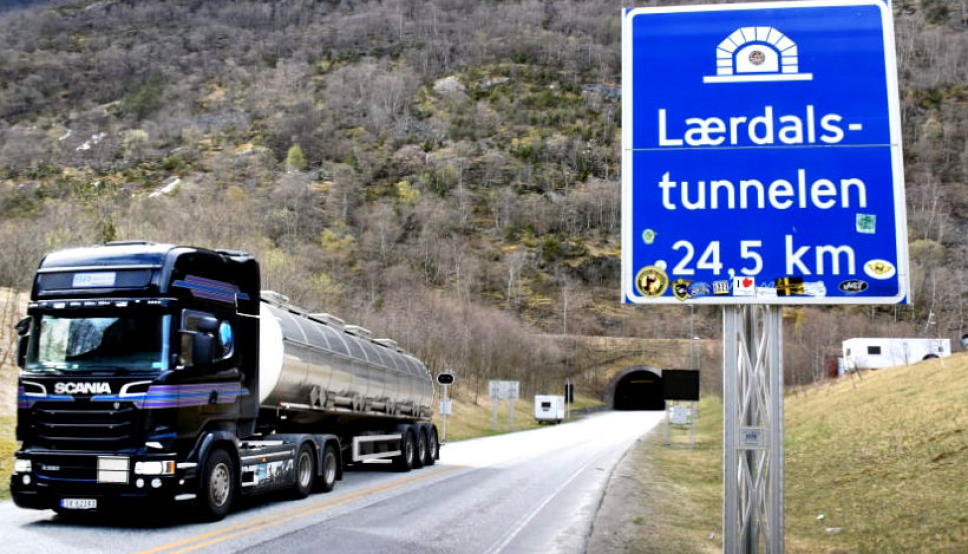 - Våre bedrifter frakter gods mellom øst og vest, og er helt avhengige av å komme seg frem på natta. Gods skal, og må, leveres innen bestemte tidsvinduer, sier Geir A. Mo. (Foto: Stein Inge Stølen, NLF)