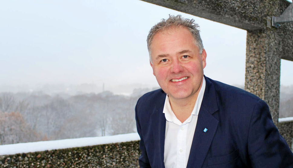 Arnt-Einar Litsheim er fagdirektør i Norske Havner. Han har blant annet vært leder av Politisk avdeling i Finansforbundet (2008-2011), direktør i Norske Havner (2012-2018). Litsheim begynte i stillingen som fagdirektør i samme havneorganisasjon etter at KS- Bedrift Havn og Norske Havner slo seg sammen i 2019. Litsheim er utdannet ved UiB OG UiO.