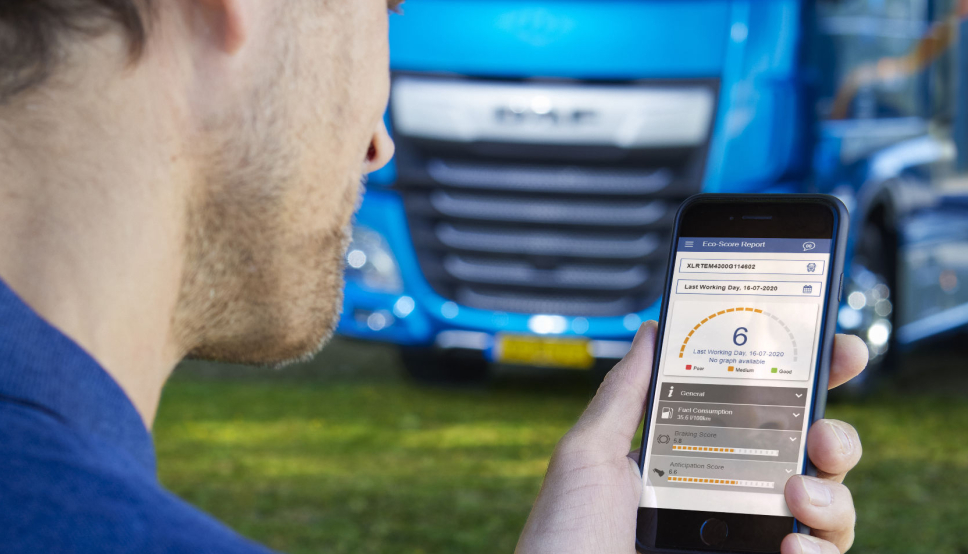 Den nye DAF Connect-appen gir førere informasjon om effektivt drivstofforbruk og mye mer.