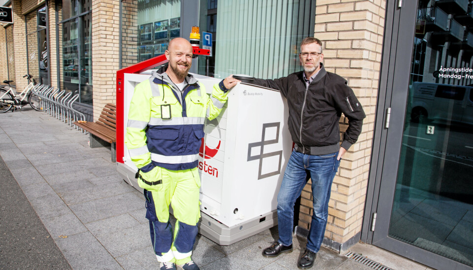 PARTNERE: Testen på Løren var et samarbeid mellom Buddy Mobility og Posten. Nå skal Morten Theiste i Buddy (til venstre) og Svein Aaserud i Posten lære av reaksjonene etter testen. PARTNERE: Testen på Løren var et samarbeid mellom Buddy Mobility og Posten. Nå skal Morten Theiste i Buddy (til venstre) og Svein Aaserud i Posten lære av reaksjonene etter testen.