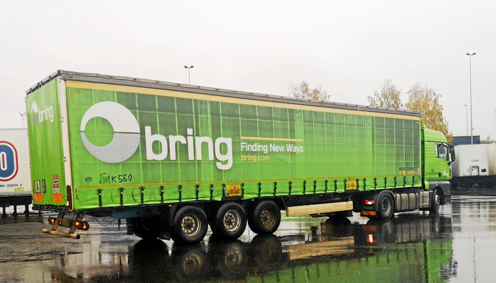 Bring Trucking, som eies av Posten Norge, har hovedkontor i Slovakia, men kjører mest i Vest-Europa og Norden. Her en østeuropeisk Bring-bil på Alnabru.