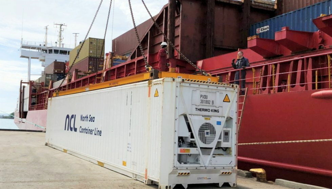 North Sea Container Line er blant rederiene som har begynt med transport av laks sjøveien.