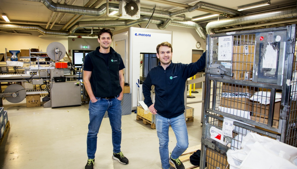 SUKSESS: Gustav Jebsen (til venstre) og Bjørn Staavi etablerte 360 Logistics for drøyt to år siden. Nå leverer de lynraske hjemleveringer i samarbeid med Porterbuddy.