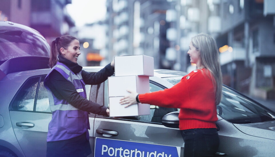SAMKJØRER: Med Porterbuddy er det mulig å få pakker fra flere ulike nettbutikker i én leveranse. SAMKJØRER: Med Porterbuddy er det mulig å få pakker fra flere ulike nettbutikker i én leveranse.