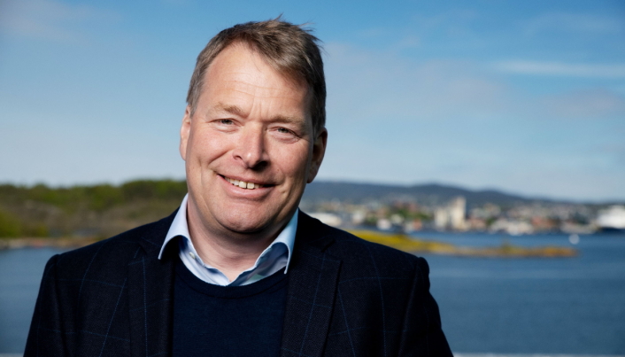 Kommersiell direktør i Oslo Havn, Einar Marthinussen. Bildet er tatt på Sjursøya med Oslo i bakgrunnen.