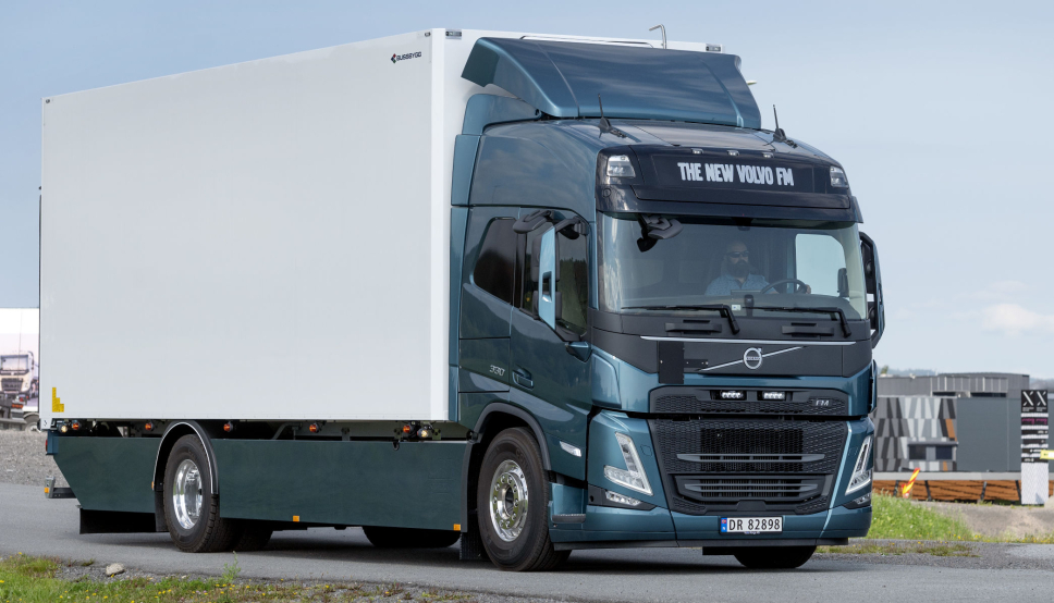 FORSMAK: Volvo Norge var på turne over hele Norge med den nye lastebilserie i fjor. Nå starter produksjonen.