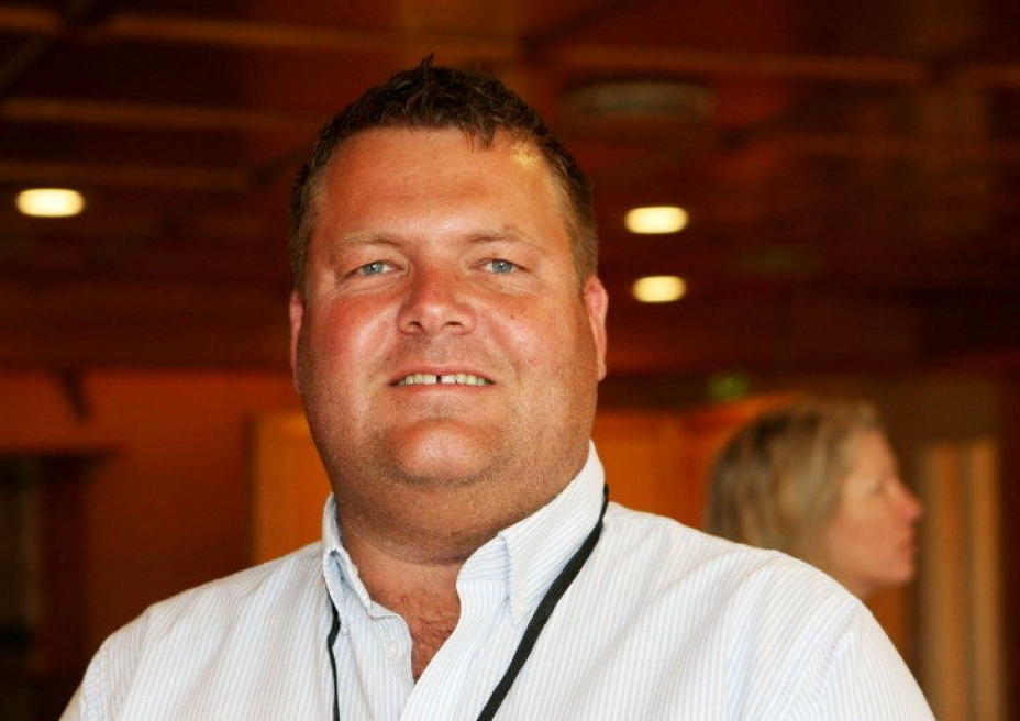 Tor Christian Holmesland jobber til daglig i Logent, og ser stor nytte av å være mentor i programmet, både for seg selv, studenten og arbeidsgiveren hans.
