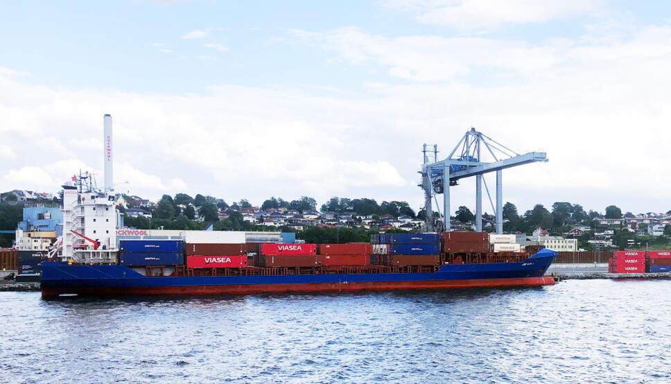 JSP Carla fra Viasea i Moss Havn. Nå kommer en ny rute til England til å komme innom havnen ukentlig. JSP Carla fra Viasea i Moss Havn. Nå kommer en ny rute til England til å komme innom havnen ukentlig.