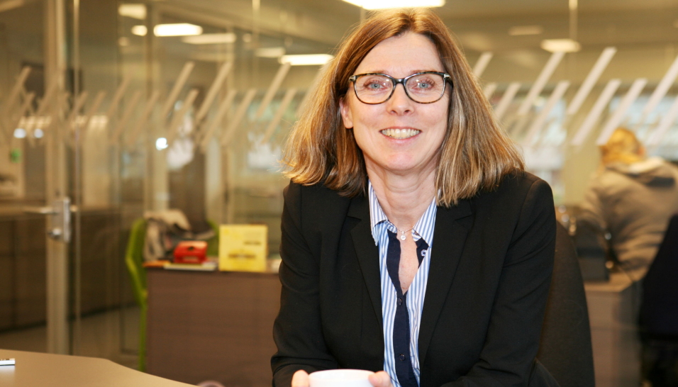 GLEDELIG: Grete Johanne Koht Astad i Tollkonsult AS gleder seg over interessen for tollfaget.