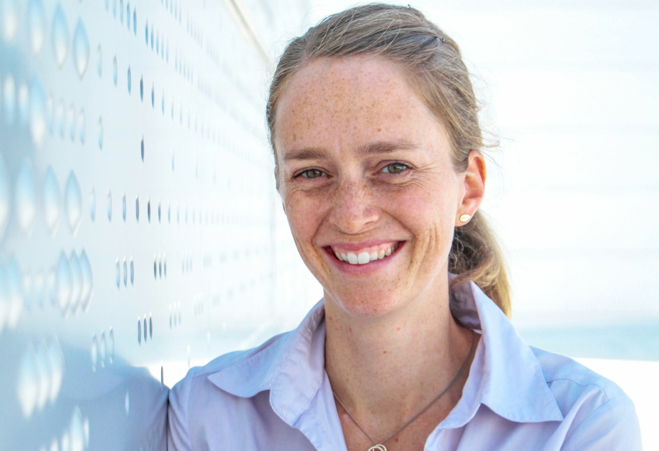 Kristin Ljønes, strategisk prosjekt- og utviklingskoordinator for godstrafikk i Bane Nor, gleder seg til å få nye kraner.