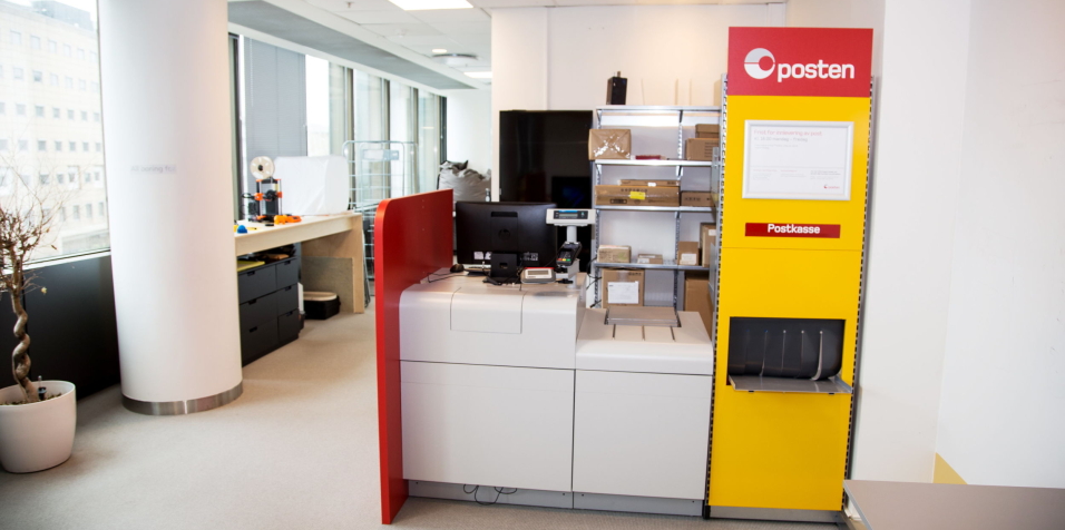 POST I HUB: Inne på Innovasjonshuben finnes et fullt fungerende post-i-butikk-oppsett, der nye løsninger kan testes.