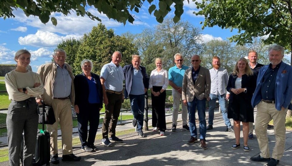 F.v. Vivian Jonsson, kadettkoordinator, Tor Husjord, Maritmt Forum Nord, Fride Solbakken, Maritimt Forum for Stavangerregionen, Sverre Meling jr., Maritimt Forum for Haugalandet og Sunnhordland, Arnfinn Ingjerd, Maritimt Forum Nordvest, Siv Remøy-Vangen, Maritime Bergen, Bjørn Saltermark, Maritimt Forum Sør, Wollert Krohn-Hansen, Maritimt Forum Midt-Norge, Syver Grepstad, Sjøoffiserforbundet, Christine Wiig, Maritimt Forum sentralt, Ivar Engan, Maritimt Forum sentralt, og Tom Kleppestø, Ocean Industry Forum Oslofjord.