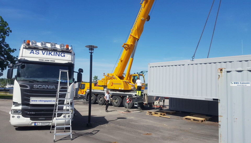 GOD PLANLEGGING: Det å få med farlig gods, særlig på fly eller egne containere fraktet sjøveien kan være en utfordring. Men Kongsberg Maritime finner løsninger også på dette.