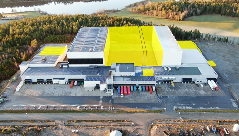 PLANEN: Illustrasjonen viser hvor det skal bygges på lageret. Først og fremst nytt stort krananlegg i midten, men også et utvidet ut-torg for frysevarer (bak til høyre).