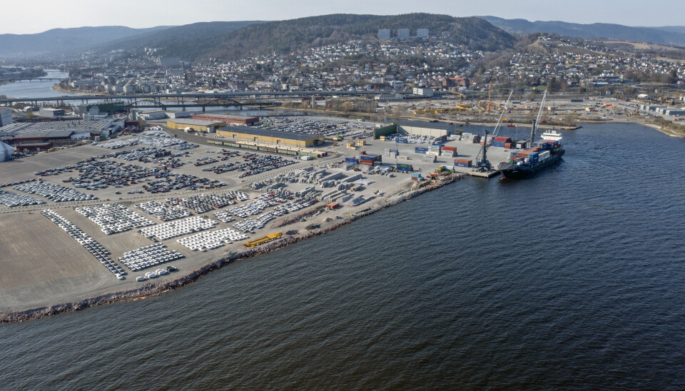 70 prosent av Norges bilimport møter norsk jord for første gang i Drammen. 70 prosent av Norges bilimport møter norsk jord for første gang i Drammen.