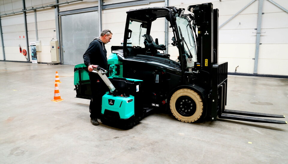 ENERGIKILDE: Testtrucken var utstyrt med et batteri på 850ah/80V som enkelt kan skiftes ut. Litium-batteri er også tilgjengelig.