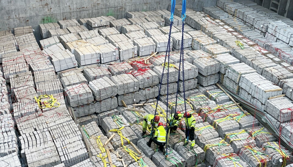 Når lasten kommer som bulk og ikke i containere blir lossingen tidkrevende.