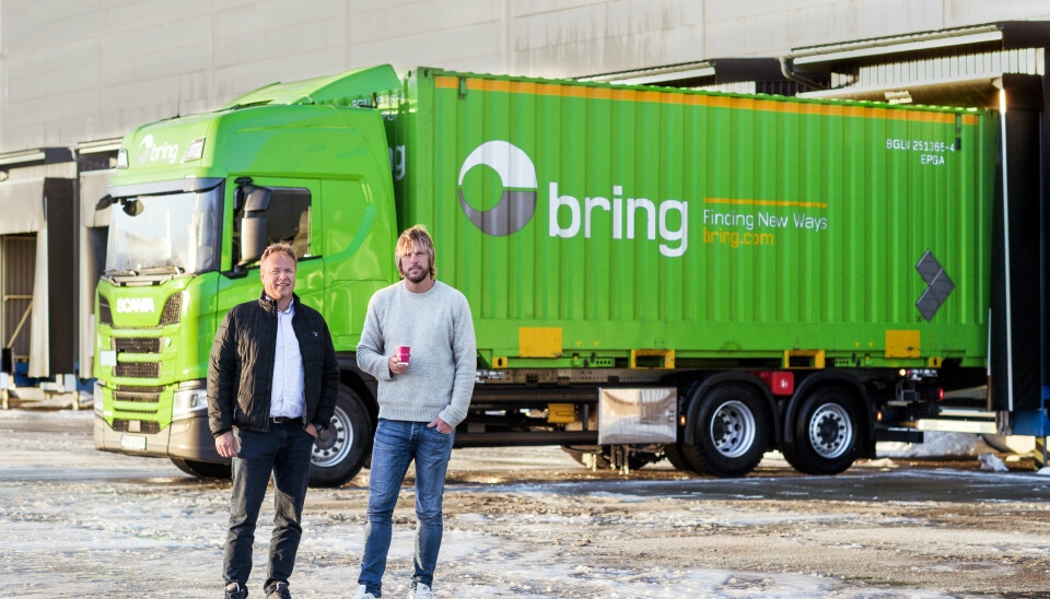 Einar Øgrey Brandsdal (til høyre) sammen med sin logistikkdirektør Thor S. Molle.