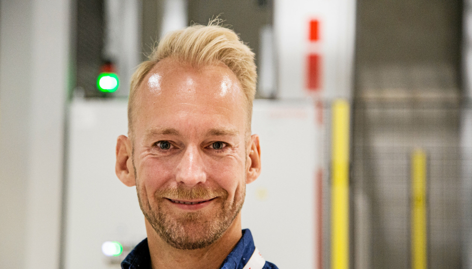 Christian Walby, salgssjef for AutoStore i Swisslog, gleder seg over å kunne levere enda et anlegg til Bring.