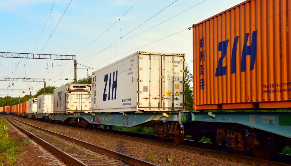 Godstogtrafikken fra Kina til Europa via Russland har opplevd voldsom vekst de siste årene. Godstogtrafikken fra Kina til Europa via Russland har opplevd voldsom vekst de siste årene.