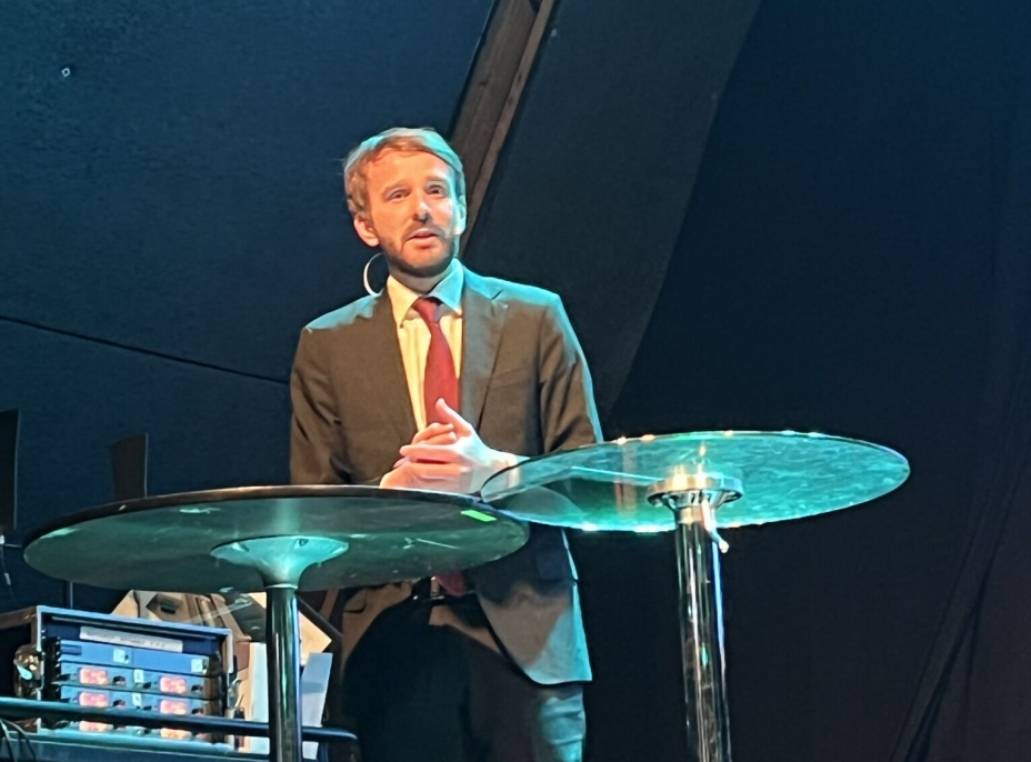 Næringsminister Jan Christian Vestre roste prosjektet til Yara opp i skyene under offentliggjøringen fredag morgen.