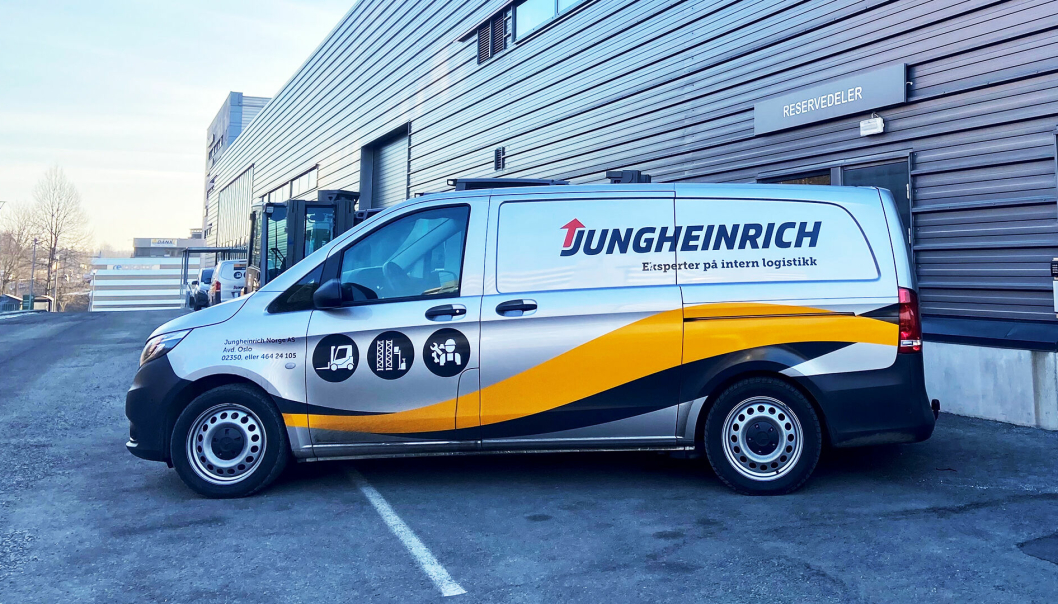 Jungheinrich er i ferd med å bytte ut dieseldrevne servicebiler med elektriske, og har lagt opp systemer og lært opp sjåfører slik at utslipp reduseres.