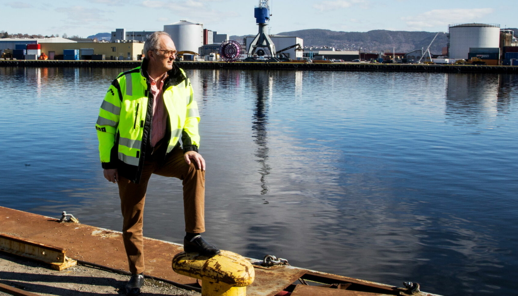 Avtroppende havnedirektør i Drammen Havn Einar Olsen forteller at havna på se på alternative løsninger for å nærme seg nullutslipp.