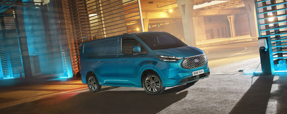 MESTSELGENDE: Ford E-Transit Custom vil ha potensiale til å bli Fords mestselgende modell i Norge. Custom er den varebilmodellen Ford har solgt mest av i Norge de siste fem årene.