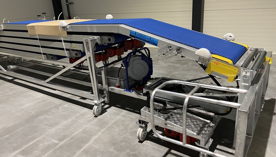 TRANSPORTBÅND: For å gjøre lossing enklere benyttes transportbånd. TRANSPORTBÅND: For å gjøre lossing enklere benyttes transportbånd.