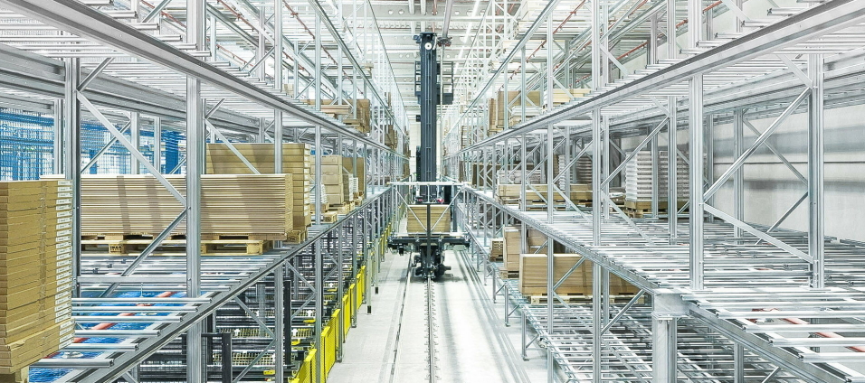 Automatisk plukk av flate pakker passer ypperlig for Ikea, og det har SSI Schäfer klart å levere.