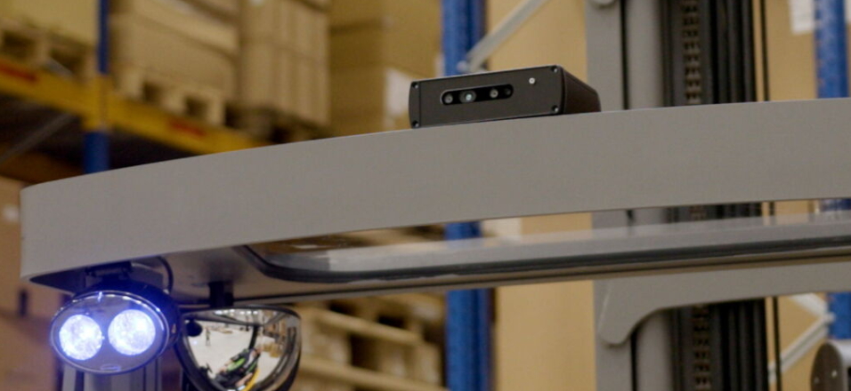 En enkel boks montert på trucken gjør det enkelt å ha oversikt over truckparken, med Synaos-system.