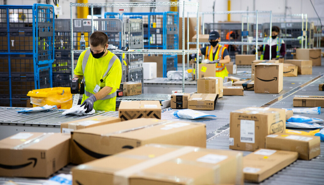 I forbindelse med pandemien vokste netthandelen og Amazon utvidet nettverket massivt. I takt med at økonomien er kjøligere og netthandelsboomen har avtatt bremser selskapet utbyggingsplanene. I forbindelse med pandemien vokste netthandelen og Amazon utvidet nettverket massivt. I takt med at økonomien er kjøligere og netthandelsboomen har avtatt bremser selskapet utbyggingsplanene.