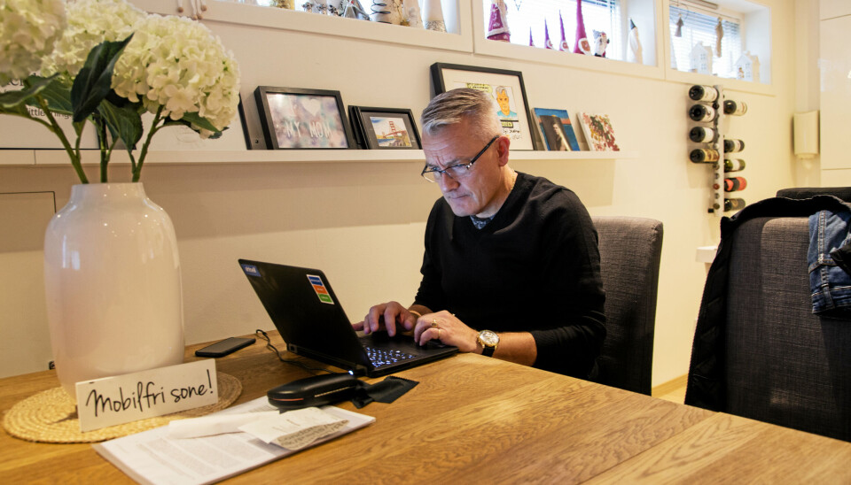 HJEMMEKONTOR: Gjert sjonglerer rollen som far, trener og ansatt med å bruke hjemmekontor når det trengs.