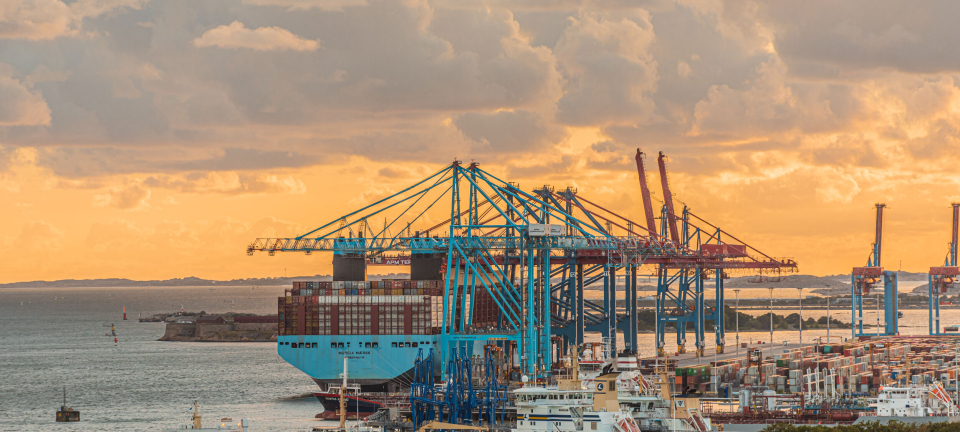 Graver for å få fullastede skip til Göteborg