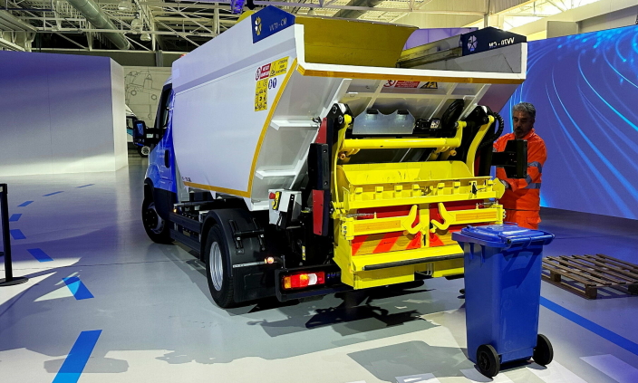 MILJØVENNLIG: Søppelbil med elektrisk drivlinje og rundt fire tonns nyttelast.