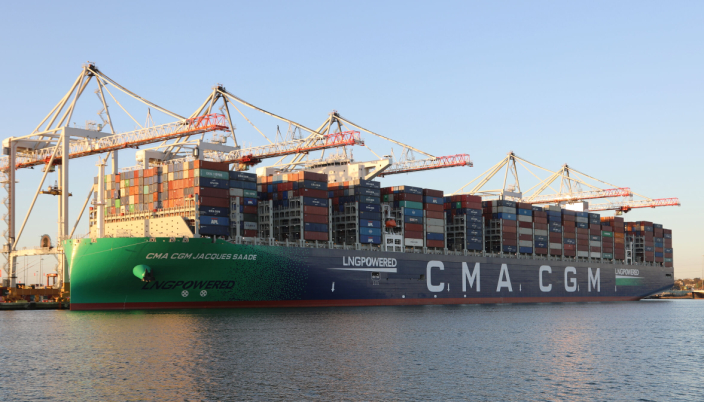 LEDENDE: CMA CGM er en gigant i transportverdenen. Konsernet har skip som trafikkerer 257 ruter mellom 420 havner i 160 land, tester også ut ulike alternative drivstoff.