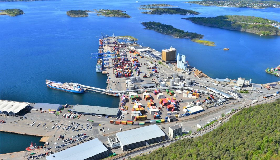 På det markerte området håper Oslo Havn at det om få år kan være en jernbaneterminal som frakter containere til og fra containerhavna på Sjursøya.