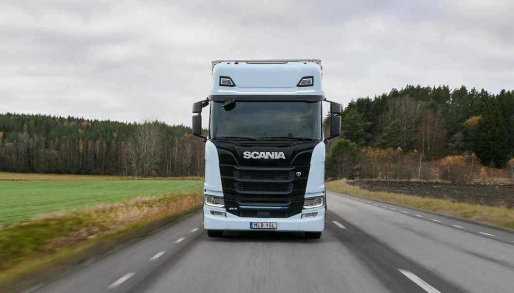 Det er ikke opplyst hvilke typer elektriske lastebiler som skal inngå i 600-bilers-avtalen mellom Girteka og Scania, men det ligger i kortene at det vil dreie seg om Scania 45R som Scania har lagt ved bilde av til pressemeldingen om avtalen.