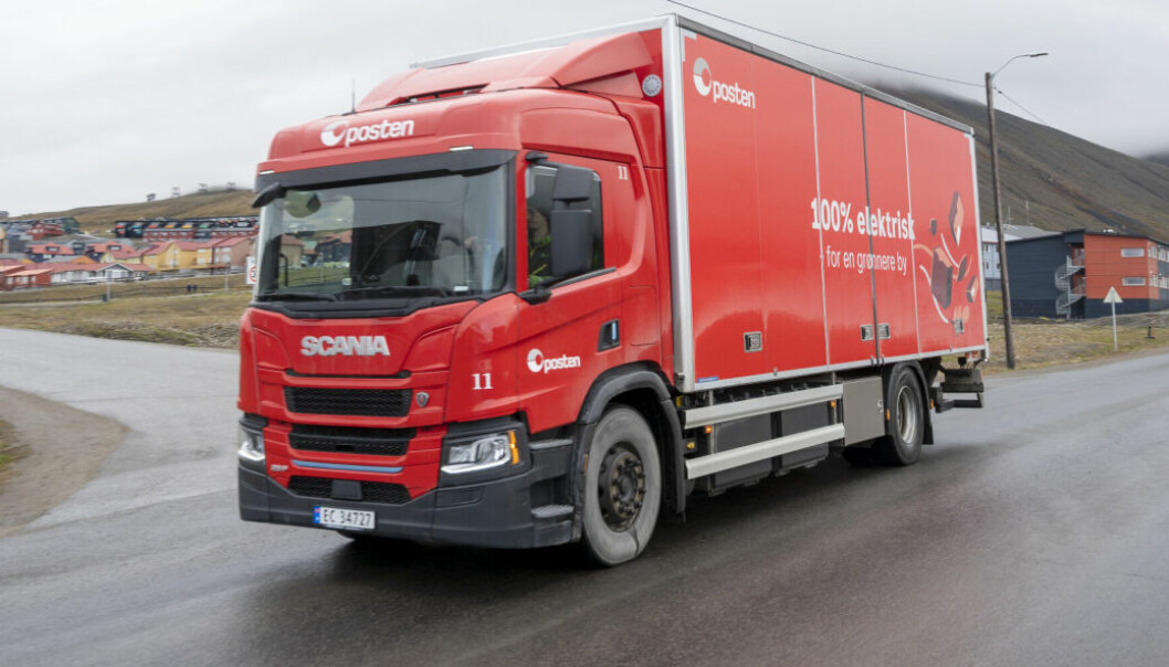 Scania solgte flest lastebiler i Norge ifjor - og elektriske lastebiler øker kraftig, viser oversikten fra OVF. Her verdens nordligste elektriske lastebil, som Posten opererer i Longyearbyen på Svalbard. Scania solgte flest lastebiler i Norge ifjor - og elektriske lastebiler øker kraftig, viser oversikten fra OVF. Her verdens nordligste elektriske lastebil, som Posten opererer i Longyearbyen på Svalbard.