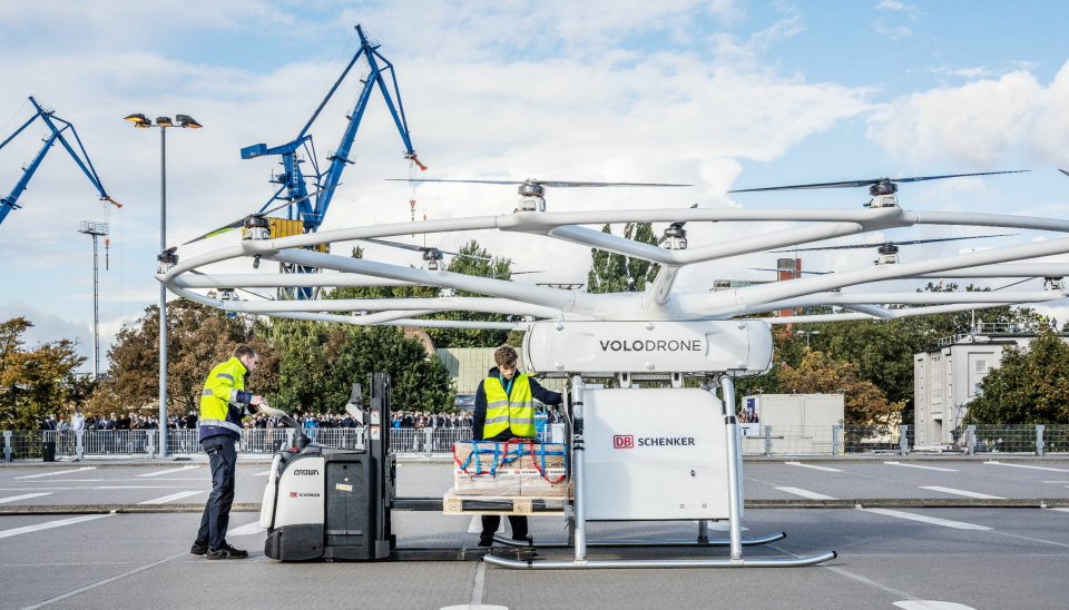DB Schenker er blant aktørene som jobber med alternativer for godstransport med droner.