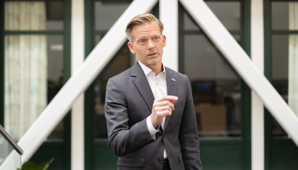 Høyres stortingsrepresentant Tage Pettersen stilte spørsmålet. Høyres stortingsrepresentant Tage Pettersen stilte spørsmålet.