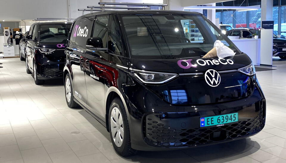 Oneco har mottatt fire slike ID.Buzz Cargo varebiler som skal brukes som servicebiler av Onecos håndverkere. Innen utgangen av august skal 118 slike biler være mottatt. Oneco har mottatt fire slike ID.Buzz Cargo varebiler som skal brukes som servicebiler av Onecos håndverkere. Innen utgangen av august skal 118 slike biler være mottatt.