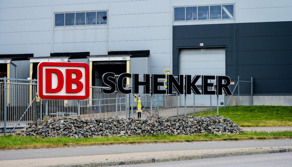 DB Schenker slår sammen avdelingene i de fem nordiske landende. DB Schenker slår sammen avdelingene i de fem nordiske landende.
