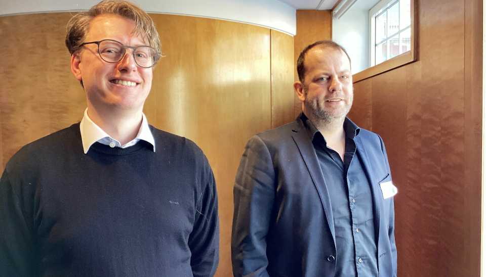 FINNER LØSNINGER: Peter Tiller (til venstre og Ronny Paulgaard-Pettersen i Tellus Logistics, mener selskapet ligger i forkant i overgangen til grønn transport.