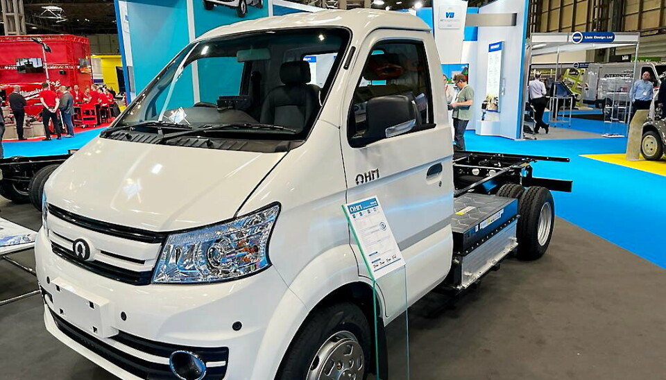 GLOBAL: OHM kommer fra Singapore og produksjonen skjer i Kina. Nå er bilen i Europa, men får vi se OHM 35 i det Norske markedet? GLOBAL: OHM kommer fra Singapore og produksjonen skjer i Kina. Nå er bilen i Europa, men får vi se OHM 35 i det Norske markedet?