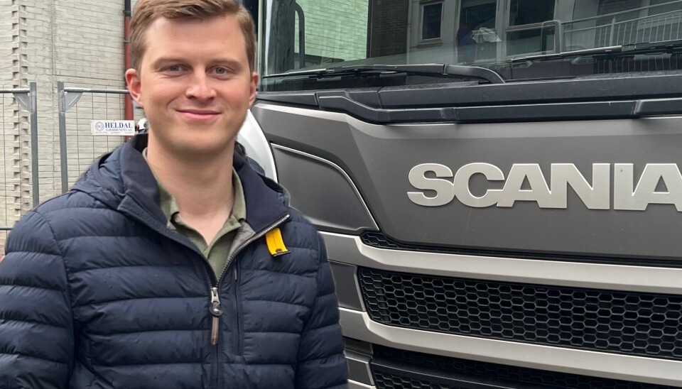 - Vi ønsker å bygge ut i et høyt tempo fremover slik at tilgang på lading ikke hindrer overgangen til elektrisk og vurderer alle lokasjoner nært bedrifter som har behov, sier Sindre Wergeland i selskapet Tung Bil Lading. Selskapet fikk støtte til to ladestasjoner, i Aurland og i Lærdal. (Foto: Tung Bil Lading AS)