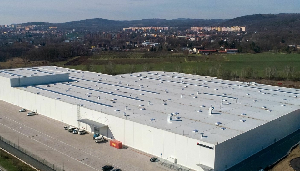 Den nye fabrikken dekker et område på rundt 37 000 kvadratmeter.