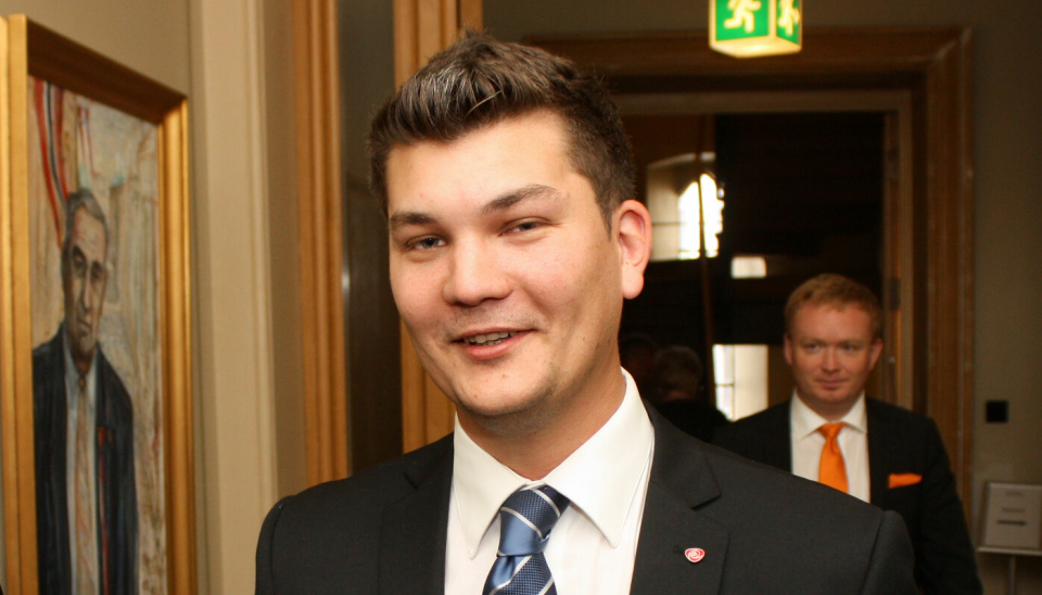 Knut Gravråk har bakgrunn som både lastebilsjåfør, fra NLF og fra politisk virke i Arbeiderpartiet.